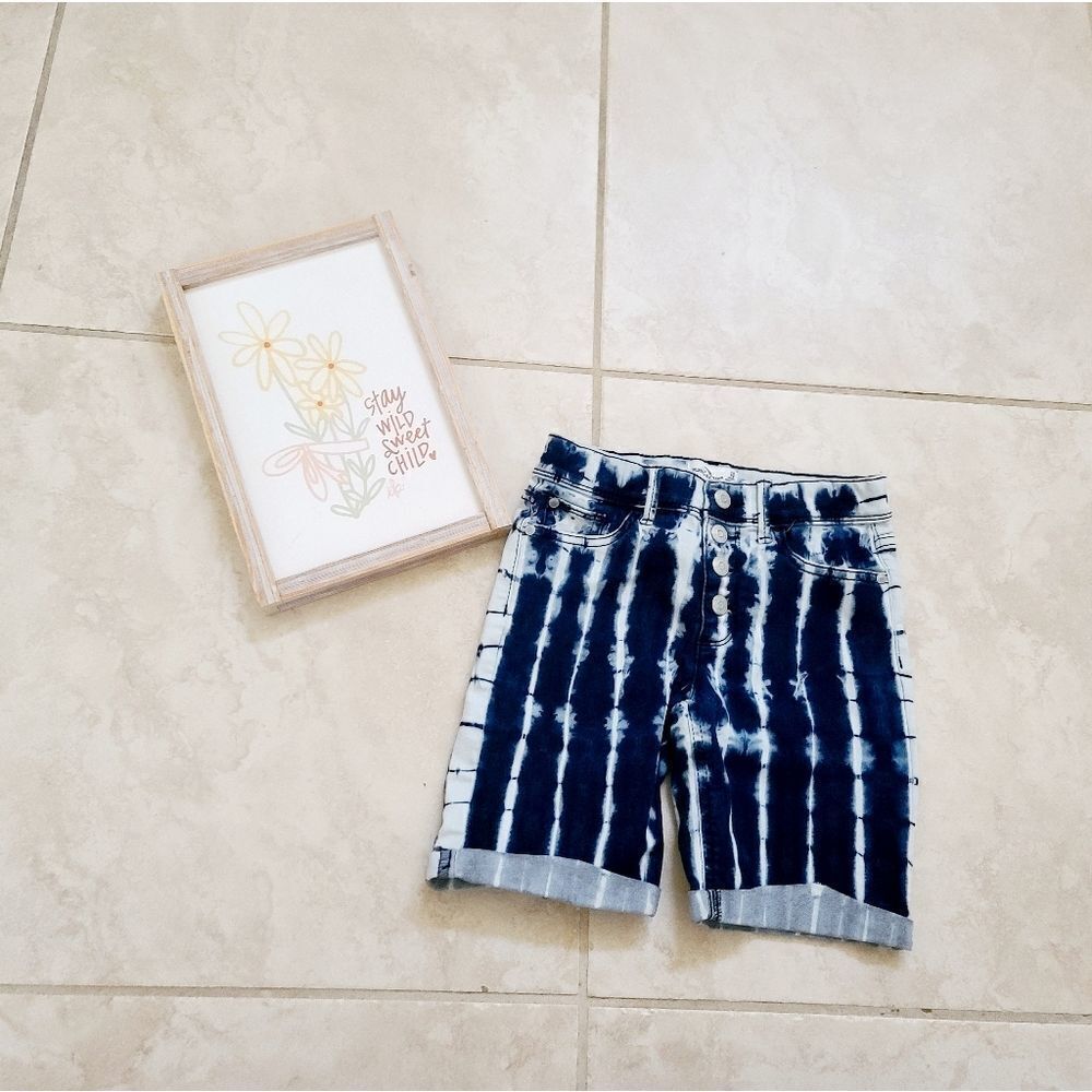 Kids Jordache denium blue tie dye shorts